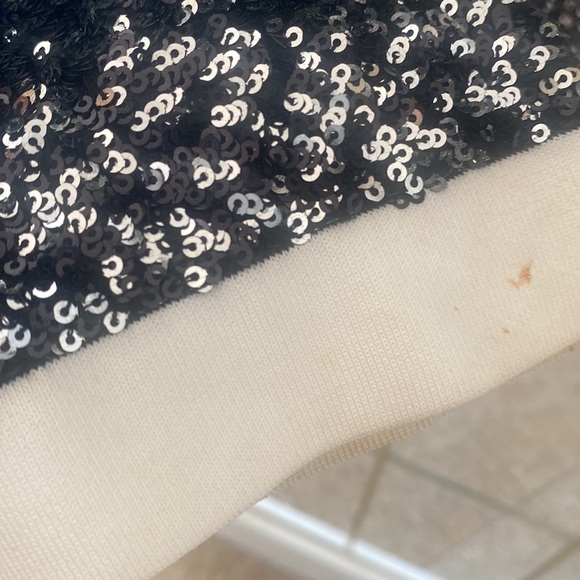 ST.JOHN silk sequins cardigan size S. - Picture 9 of 11